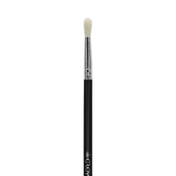 Crown Pro Firm Crease Brush (C539)