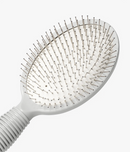 Arachne RootRefresh Deep-Cleanse Antibacterial Hairbrush w/ Metal Pins