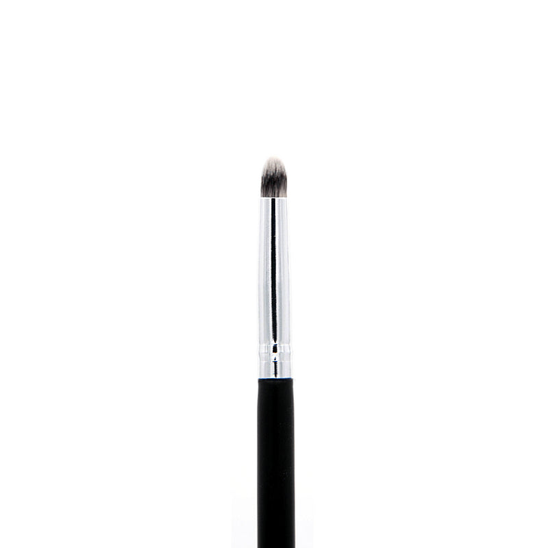 Crown Syntho Brush Series - Deluxe Precision Crease Brush (SS020)