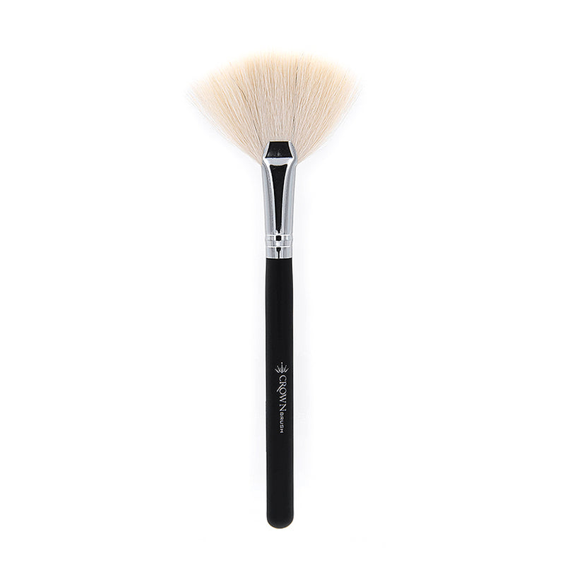 Crown Studio Series - Large Soft Fan Brush (C310)